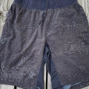 Lululemon mens 9” shorts